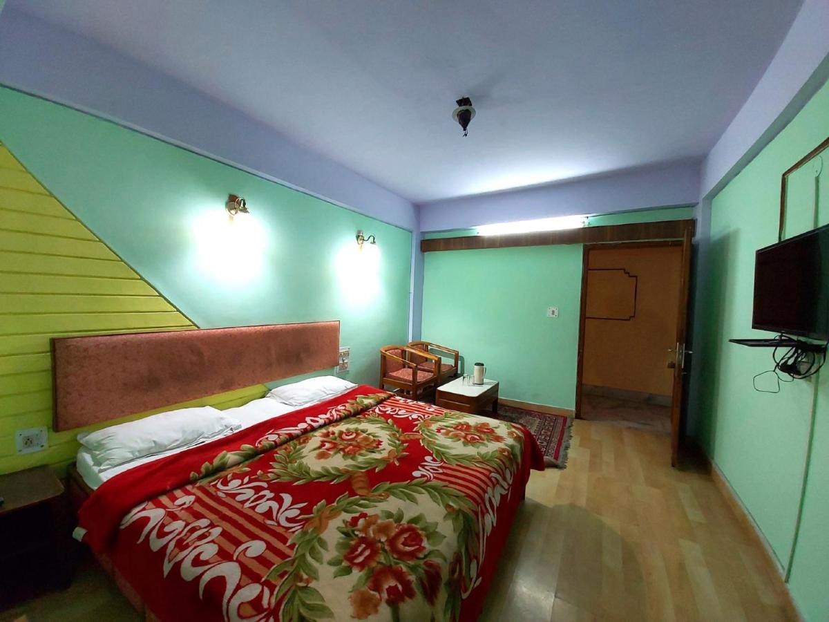 Hotel Radhe Continental 奈尼塔尔 外观 照片