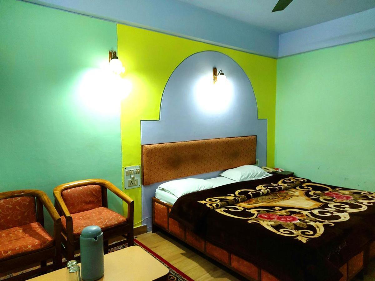 Hotel Radhe Continental 奈尼塔尔 外观 照片